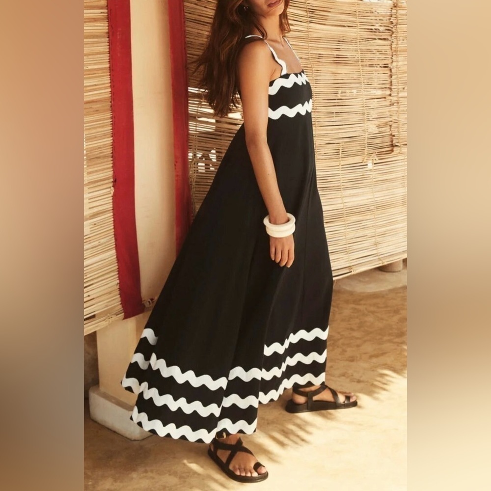 Classy Bohemian Black White Wavy Edge Sleeveless Long Maxi Dress - Picture 8 of 13